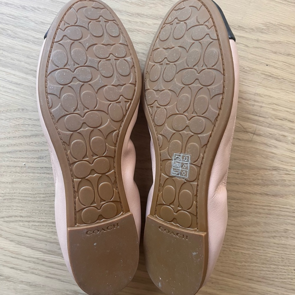 Coach flats